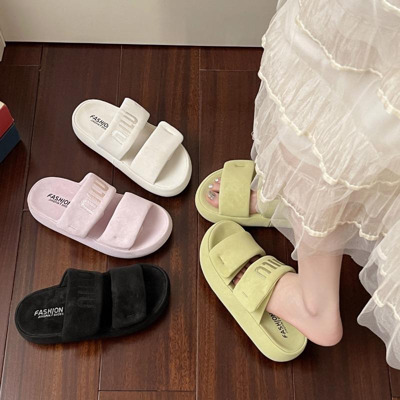 Height-increasing Thick-soled Cool Slippers for Women's Summer Wear, New with Skirts, Beach One-word Sandals