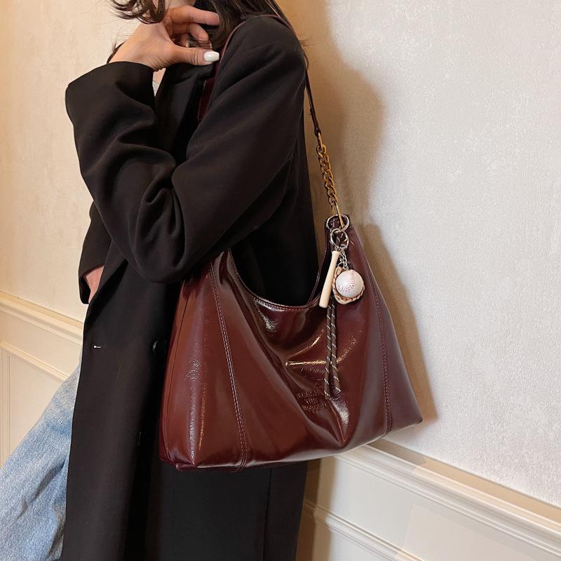 High-end Red Bag Women's New Summer Light Luxury Niche Underarm Bag Large-capacity Commuter Tote Bag