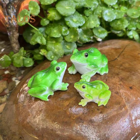 3Pcs Miniature Frog Figurines Plant Decorations Realistic Looking Weather-Resistant Adorable Frog Statues Garden Decor