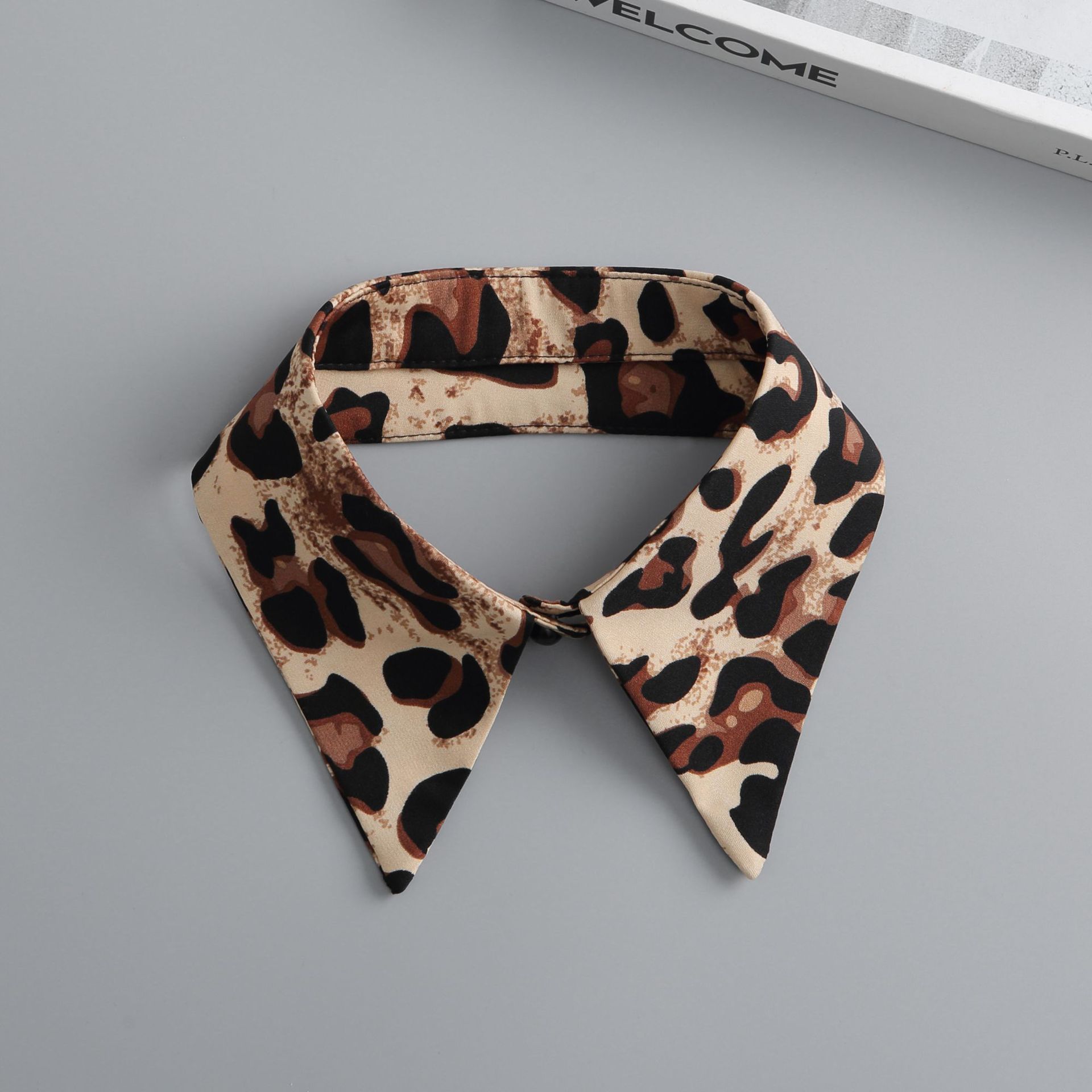 

Острые лацканы с леопардовым принтом, небольшой воротник-стойка, универсальный, поддельный воротник, подходящие поддельные рукава, декоративный поддельный воротник рубашки