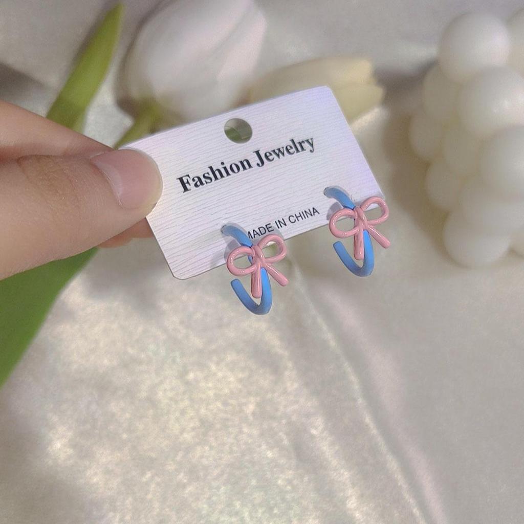 Korean Style Contrast Color Bow C-Shaped Earrings - Trendy & Unique Design for Women