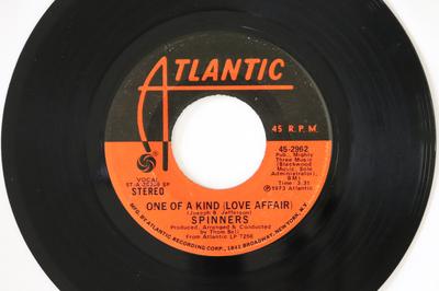 7inch Record SPINNERS - One Of A Kind (Love Affair) 452962 Atlantic 1973 US Soul/Funk Used