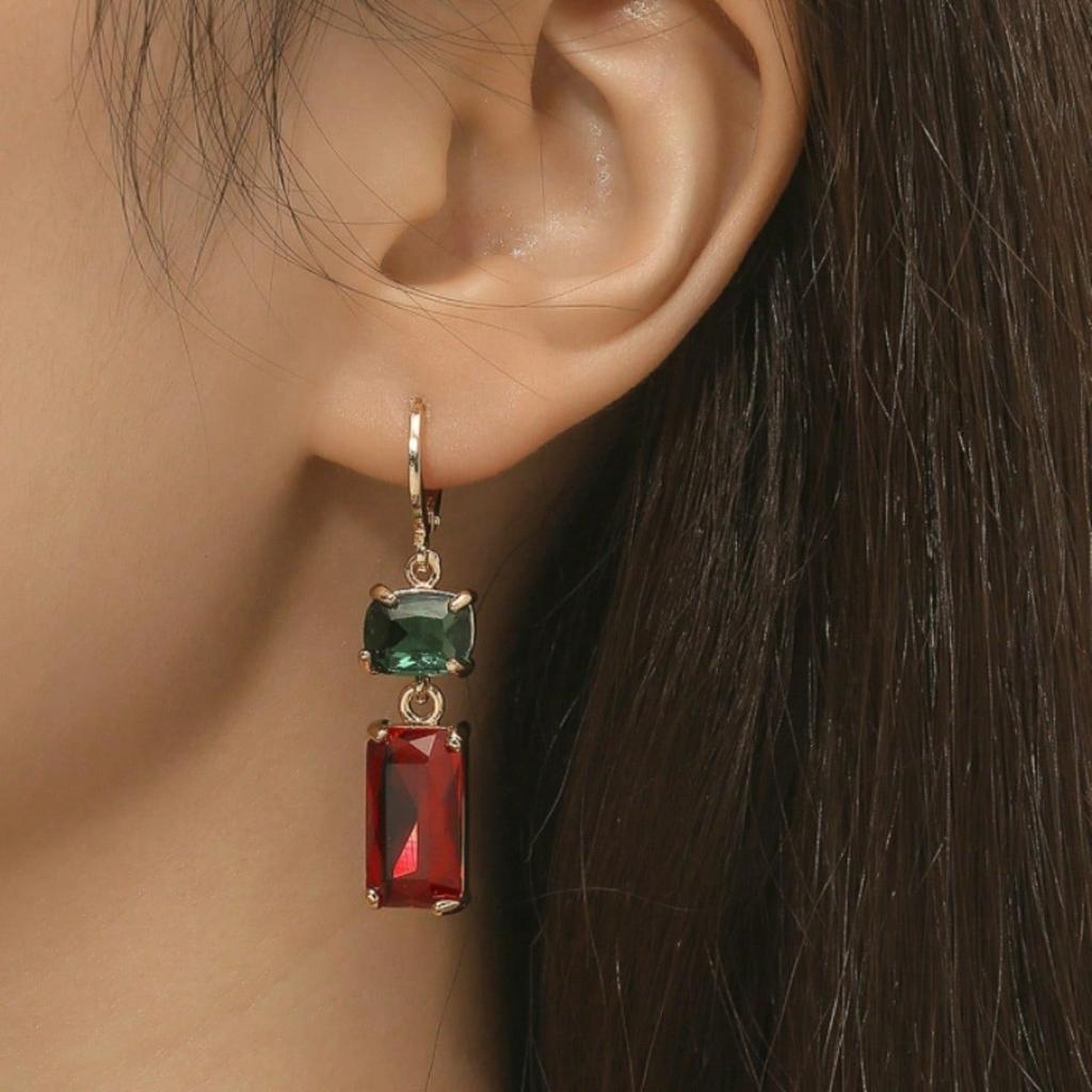 1 Pair of Christmas Geometric Earrings, High-quality and Fashionable Commuting Earrings, Red and Green Christmas Element Earrings, Christmas Gifts