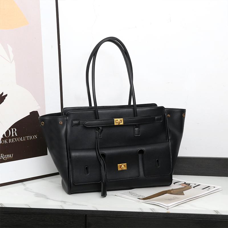 Bolso de Cuero de Alta Calidad para Mujer Genial Motocicleta Hebilla Cuadrada Platino Simple Versátil Gran Capacidad Viaje Bolso de Hombro