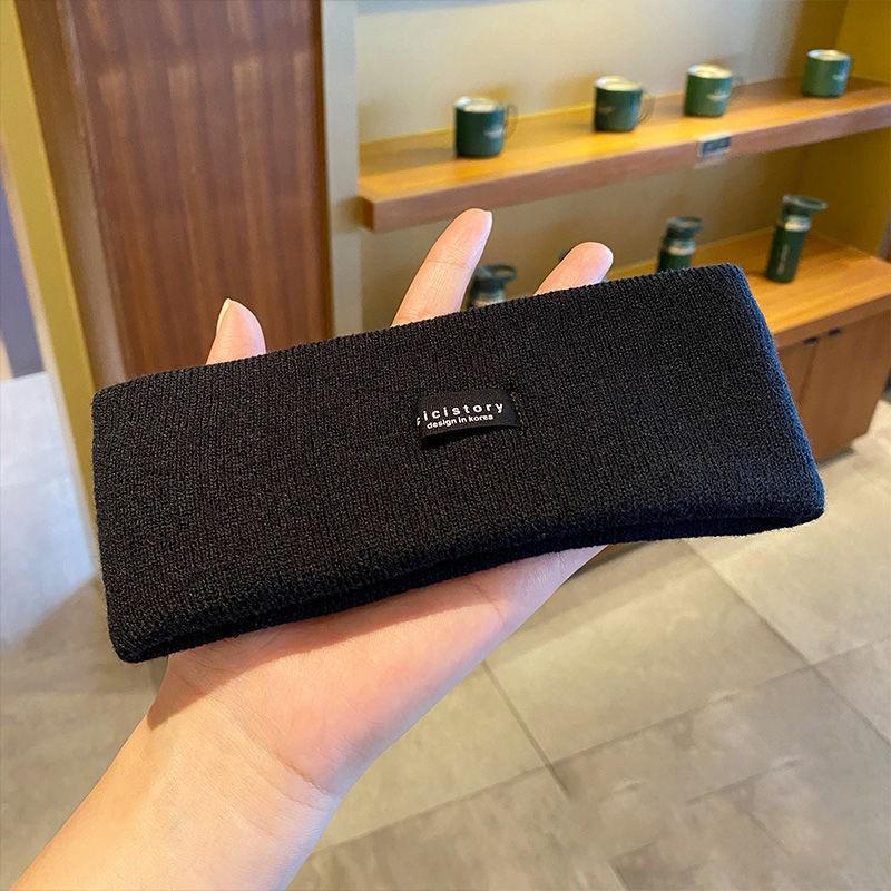 Women's All-Season Wide Elastic Headband: Perfect for Autumn, Winter, Face Washing, or Sports - Trendy and Versatile