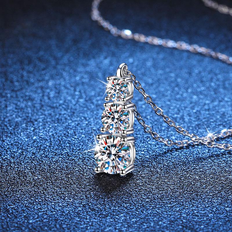 Three Worlds Geometric Pendant Necklace: Women's Fashion Zircon Stone Clavicle Chain