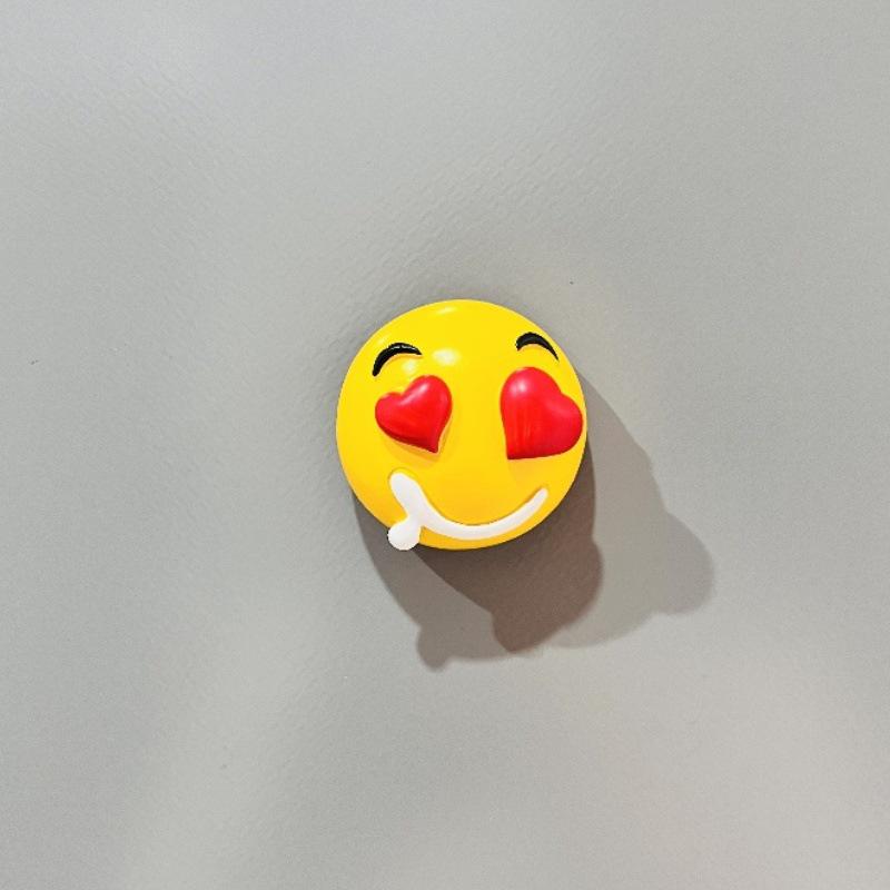 Magnet de Frigider Emojis Inimă 3D - Cadou Drăguț 'Te Iubesc' pentru Cea Mai Bună Prietenă