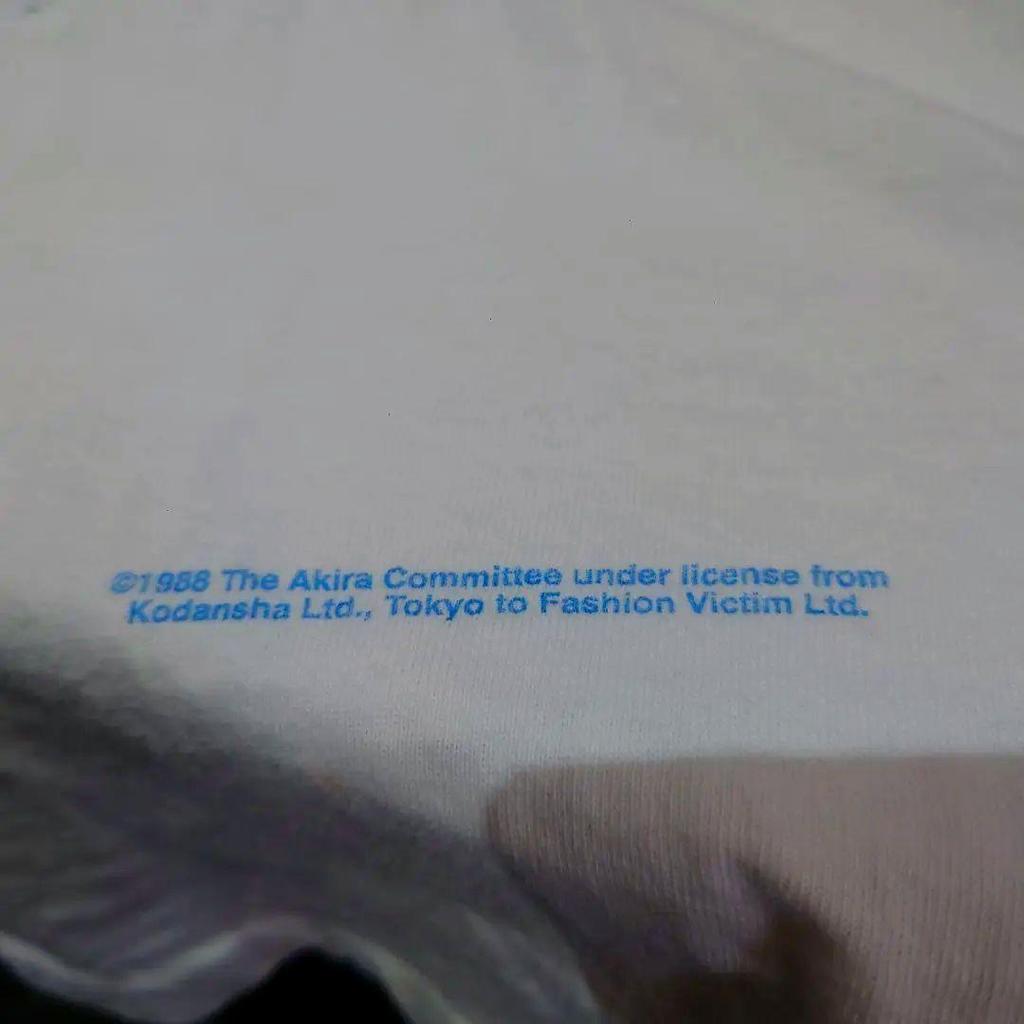 [USED] AKIRA T-shirt, Size M, Fashion Victim