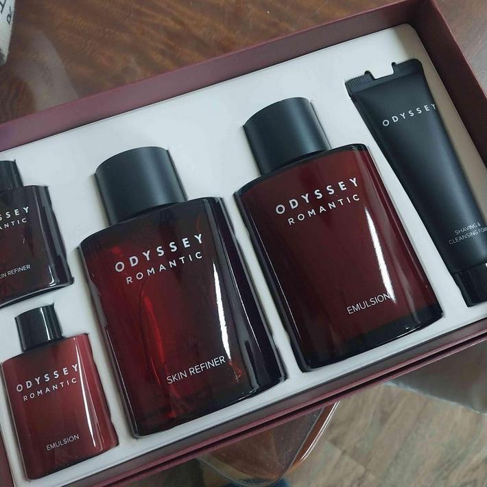 Романтический набор Odyssey для мужчин 5 предметов / Антивозрастной, Увлажняющий, Корейская косметика, Kbeauty