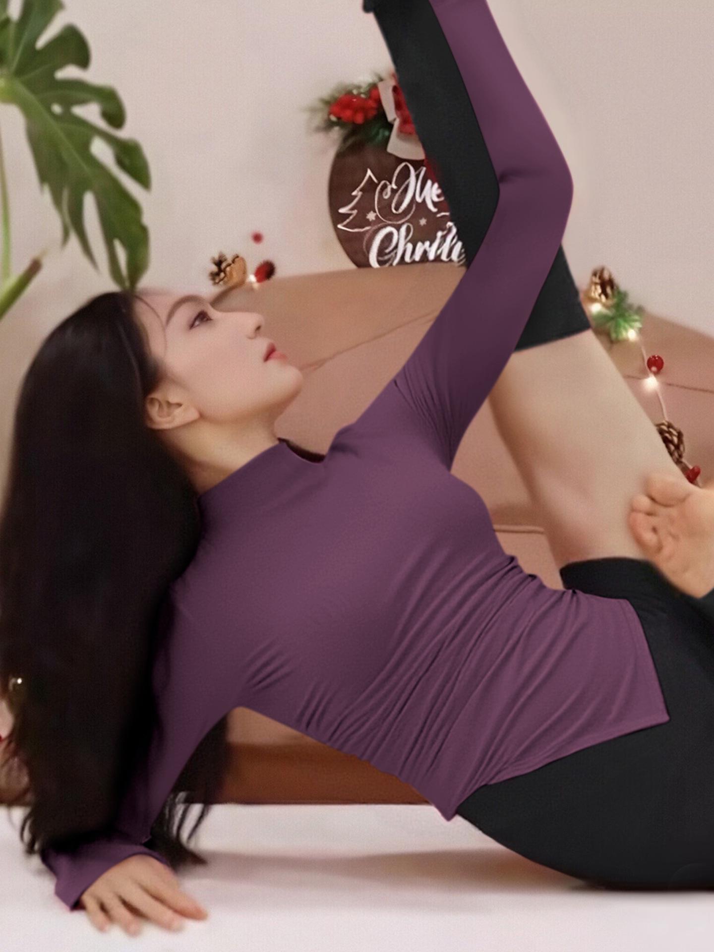 

Shuang Xiu Women s High-Collar Red Yoga & Pilates Fitness Set L