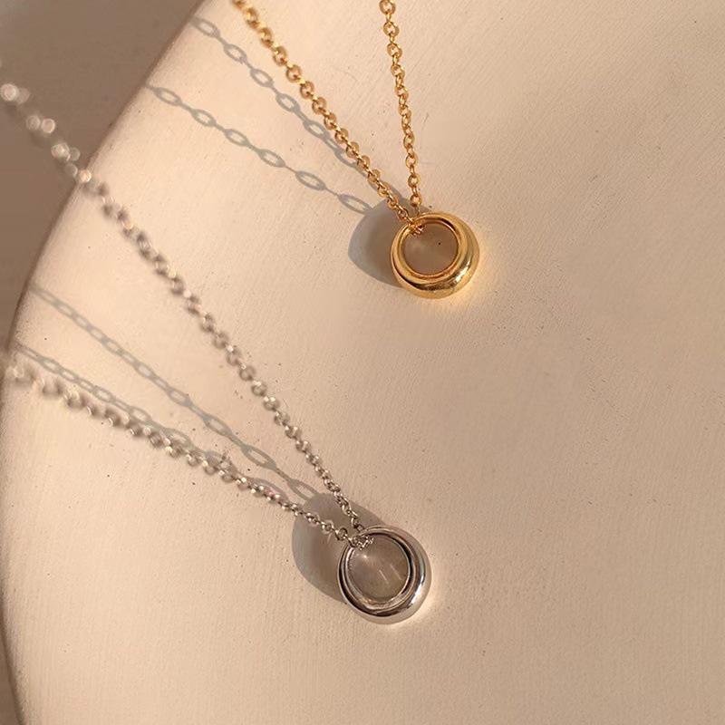 Exquisite Summer Gold Circle Necklace – Trendy, Non-Fading, High-End Design for Women