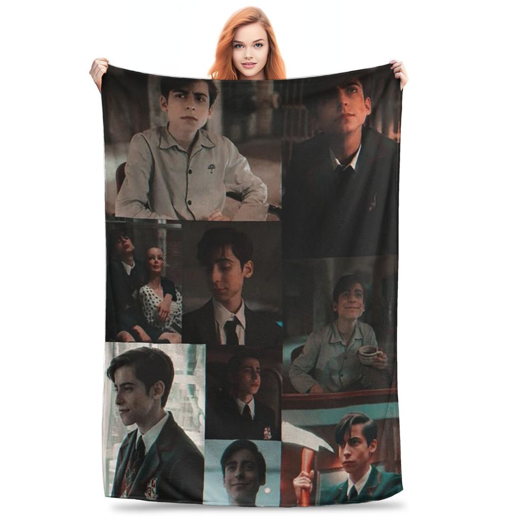 Aidan Gallagher Blanket Portable Fleece Sofa Throw Blanket for Home Bedroom Office Throws Bedspread Quilt