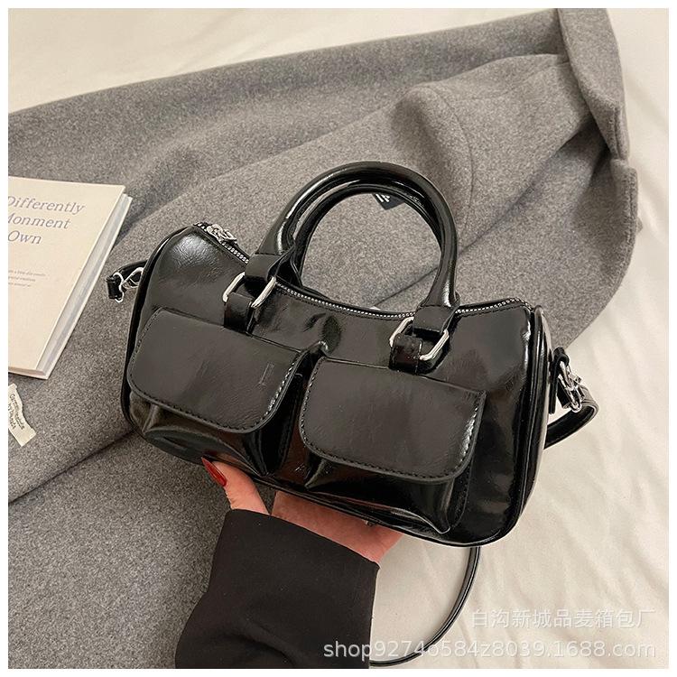 Premium niche bag women's autumn and winter retro 2025 new casual versatile messenger bag portable pillow bag