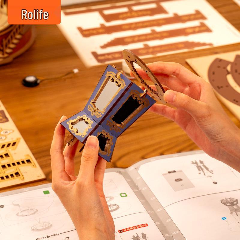 Carillon Giostra Rolife Fai da Te: Kit di Montaggio Fatto a Mano per un'Esperienza di Costruzione Infantile e Fantasiosa - Regalo Ideale per Bambine