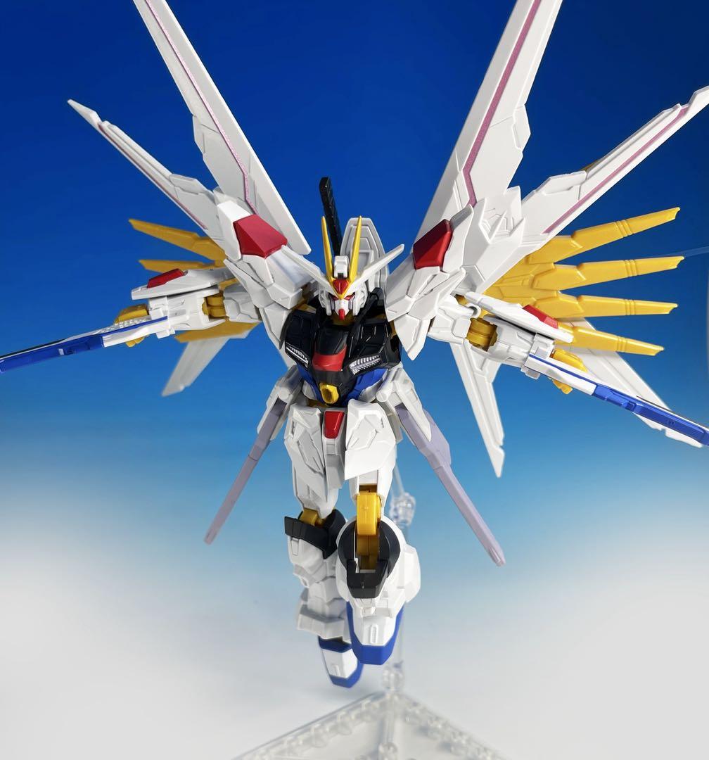 

[Б/У] Снятая с производства конфетная игрушка G Frame FA «Mighty Strike Freedom Gundam» готовое изделие