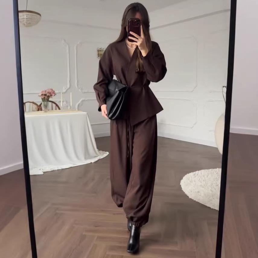 Cross-border Europe, America, Amazon 2025 autumn new suit V-neck lace-up long-sleeved jacket loose lantern trousers set