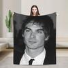 Coperte Damon Salvatore Coperta in Flanella da Campeggio per Esterno Calda Morbida Qualità Personalizzata Copriletto Regalo