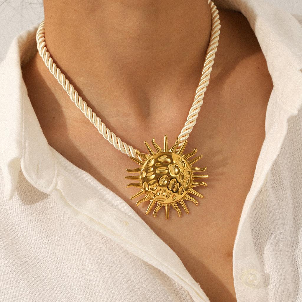 Wholesale Exaggerated Statement Necklace Braided Rope Cable Chain Stainless Steel Hammered Texture Sun Pendant Jewelry