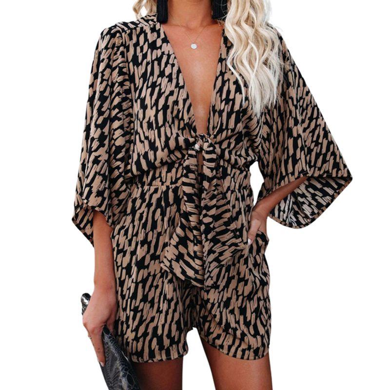 

Комбинезон с глубоким V-образным вырезом на завязках, свободный, со средней посадкой 1 S