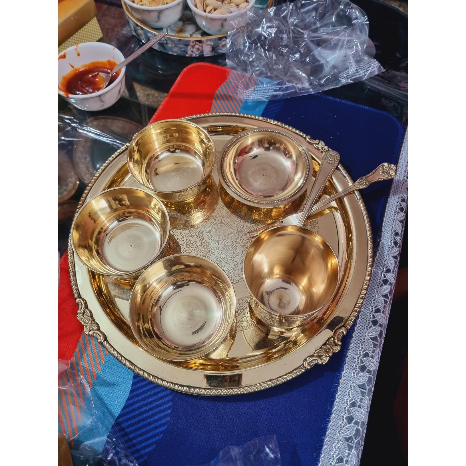 

Латунный Премиальный Обеденный Набор Латунный Набор Тали Роскошная Ложка Стеклянные Миски Золотой (7) (Набор из 8), 250 миллилитров, Цветочный