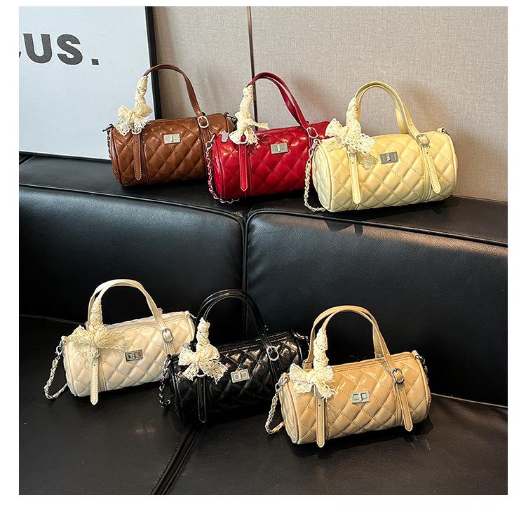 Rhombus embroidery thread small bag women's 2025 new summer super fire chain messenger bag exquisite versatile portable small bag