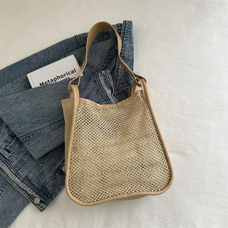 

Chic Medium Sized Woven Handbag For Women With Magnetic Closure Ideal For Everyday Use хакі