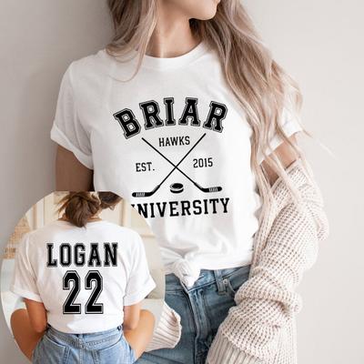 Briar University Logan 22 Hokejové oboustranné tričko Série mimo kampusové tričko Hokejová romantická trička Unisex Ležérní grafická trička