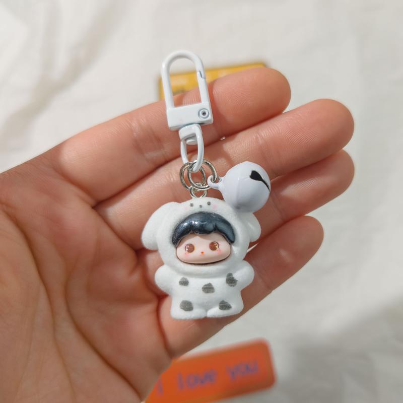 Desenho Animado Bonito Tridimensional Resina Boneca Chaveiro Pingente Enfeite de Bolsa Argola de Chave de Carro Requintado Acessórios de Decoração de Mochila Presente