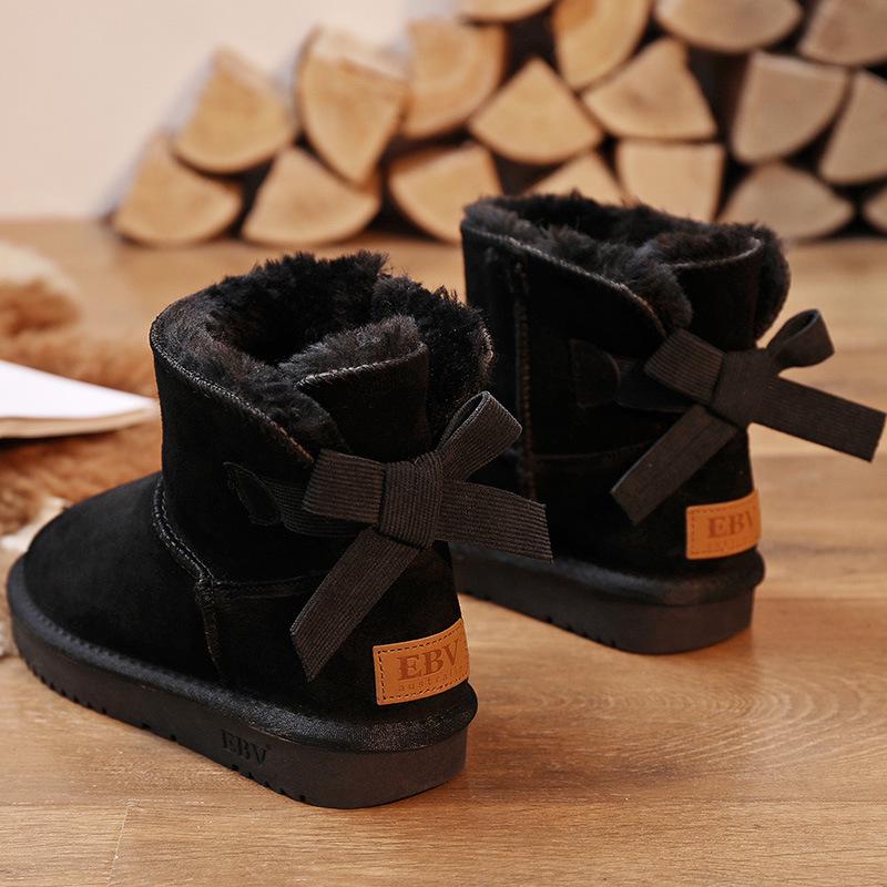 2025 Women s Genuine Leather Snow Boots with Fur Lining, Thick Non-slip Sole, Ideal for Northeast Outdoors 35