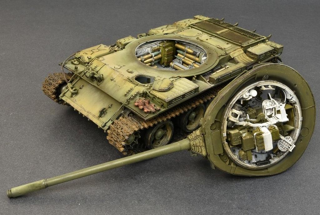 MiniArt Scale Soviet Late Model 1965 Interior Reproduction Plastic Model Kit MA37022 1/35 T-55A