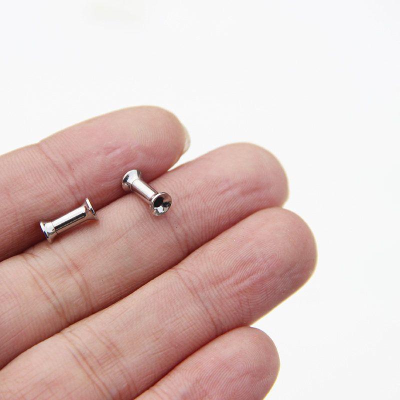 

Hot Sale Titanium Steel Earrings Earrings Fashion Popular Punk Pulley Ear Amplifier I-Shaped Tube Ear Extender Horn Ear Extender Ornament 3mm, Single, Silver