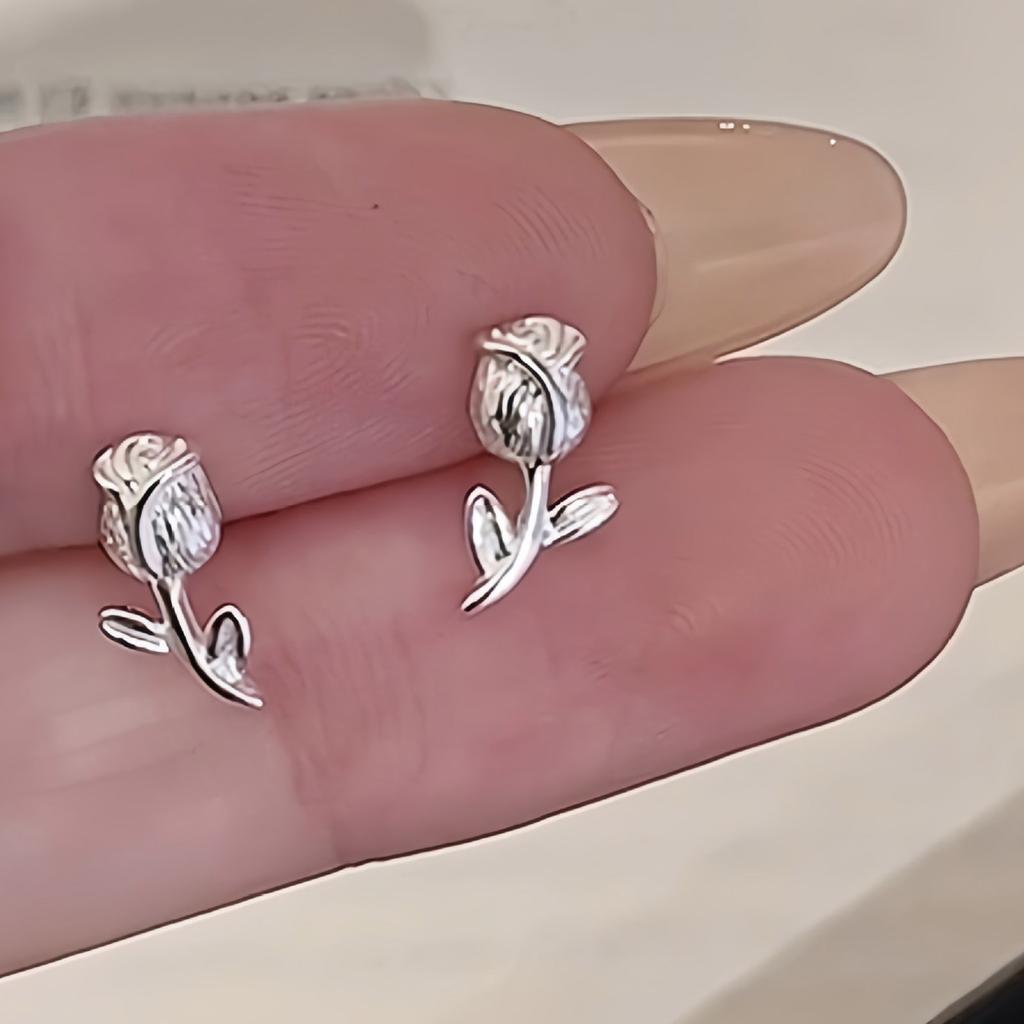 Elegant Tulip Flower Stud Earrings For Women Lightweight Copper Jewelry Perfect Gift For Birthday Anniversary