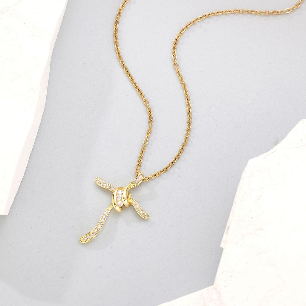 Gold Cross Pendant Necklace - Non-Fading, Light Luxury Style, Christmas Gift, In Stock
