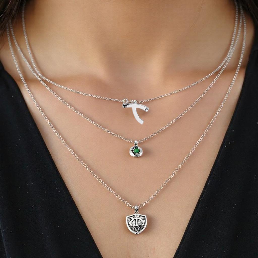 Elegant 3 Layer Women's Short Necklace Enhancing Collarbone Pendant Necklace Alloy Texture for Fashionable Ladies