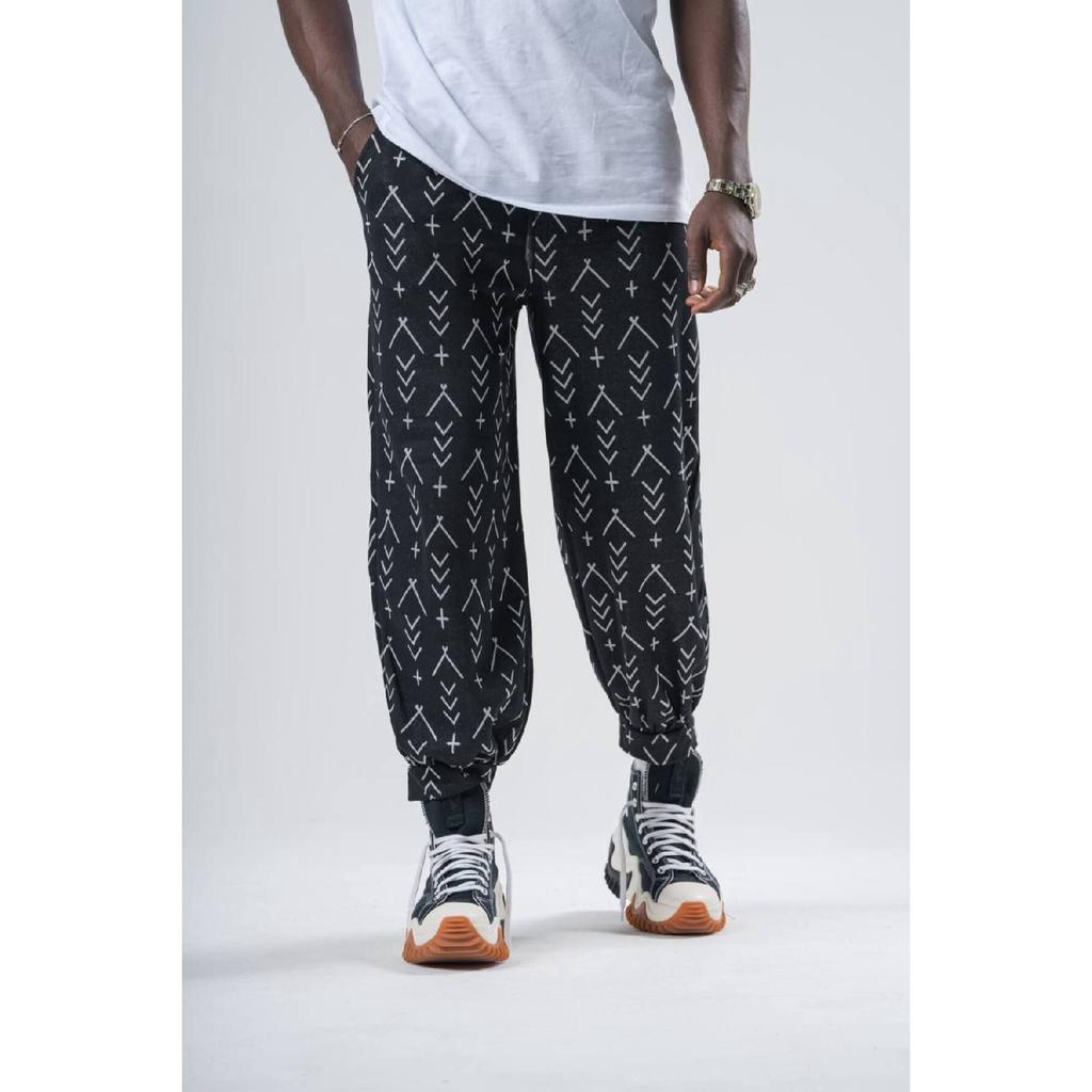 Unisex Shawar With Elastic Waist.