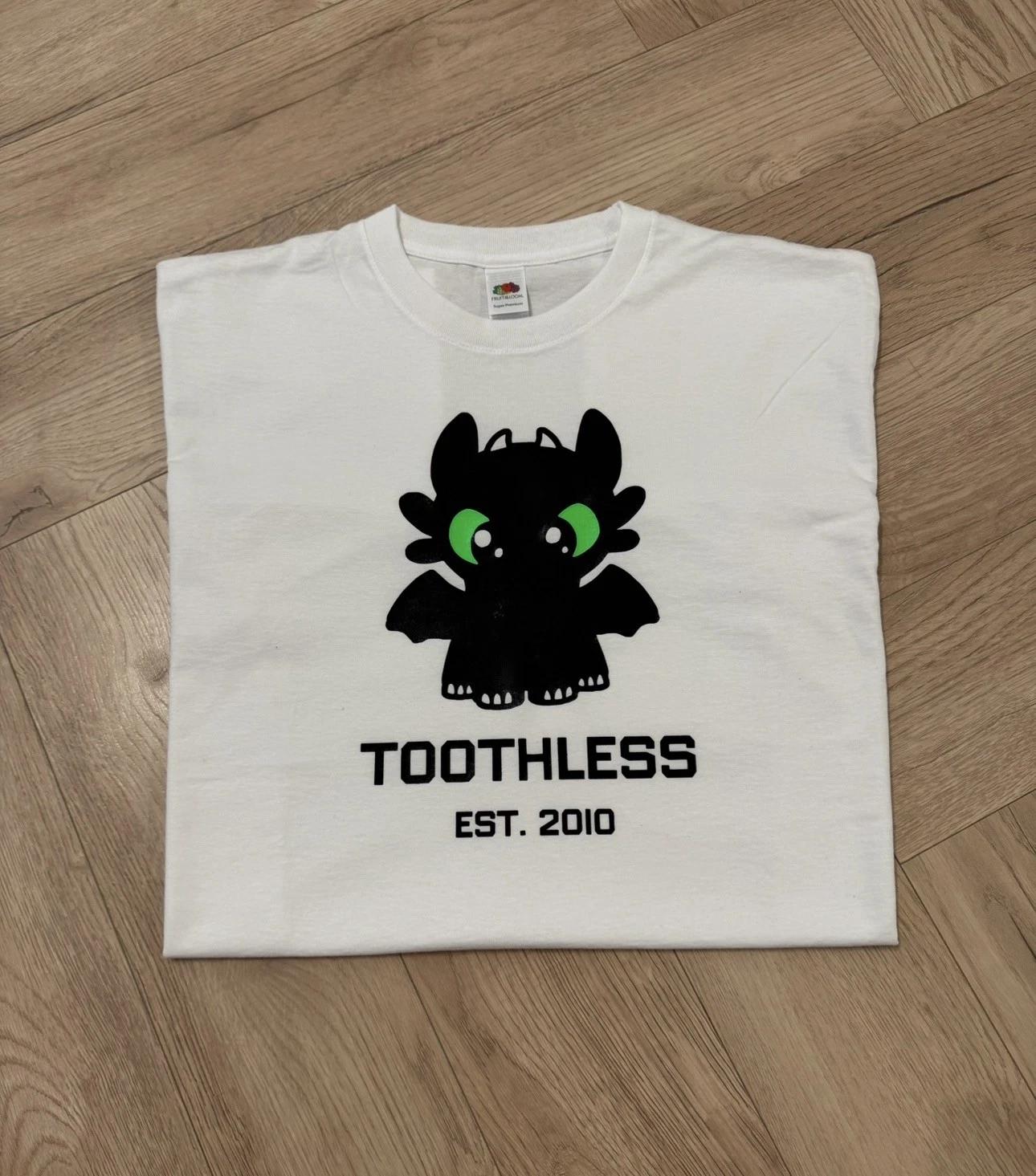 Universal Epic Universe “Toothless” T shirt - unisex oversized L