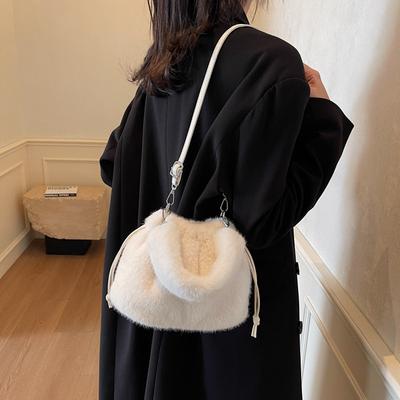 Popular Autumn and Winter New Large-capacity Bags Women's Shoulder Underarm Plush Bags Fashionable Foreign Style Messenger Commuter Bucket Bags