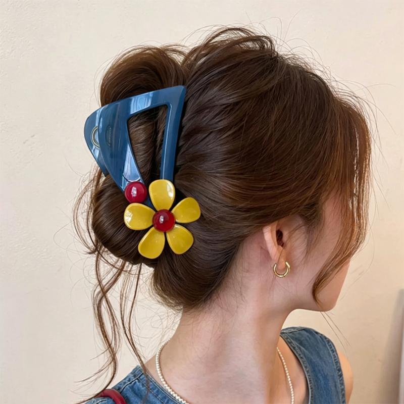 Triangle Hair Claw Clip With Cute Yellow Flower Decoration Strong Grip For Daily Wear Parties Travel Outings