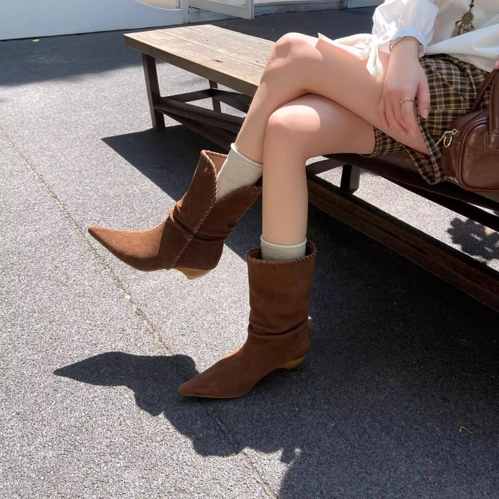 French Retro Pointed Tip Pleated Wedge Heel Low Boots Children 2025 New Temperament Fashionable Versatile Fashion Boots