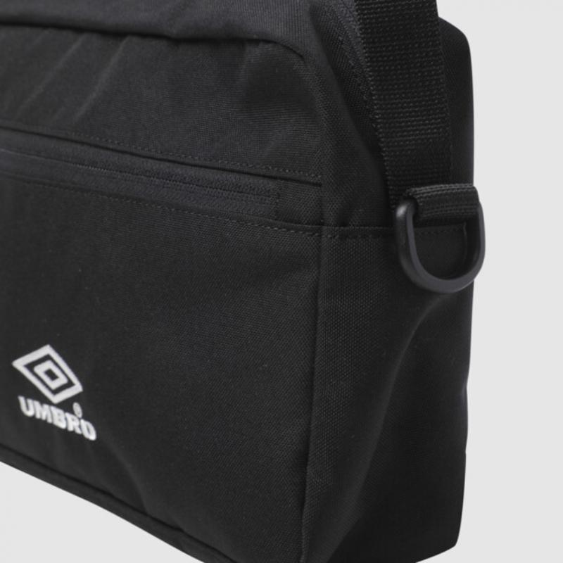 Umbro Essential Square Crossbag Uq223cbg57