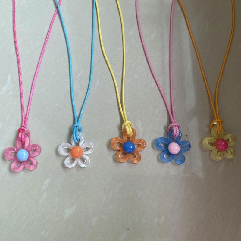 Floral Necklace Adjustable Strap Hollow Flower Charm Clavicle Chain Personalized Flower Chocker Necklace Jewelry
