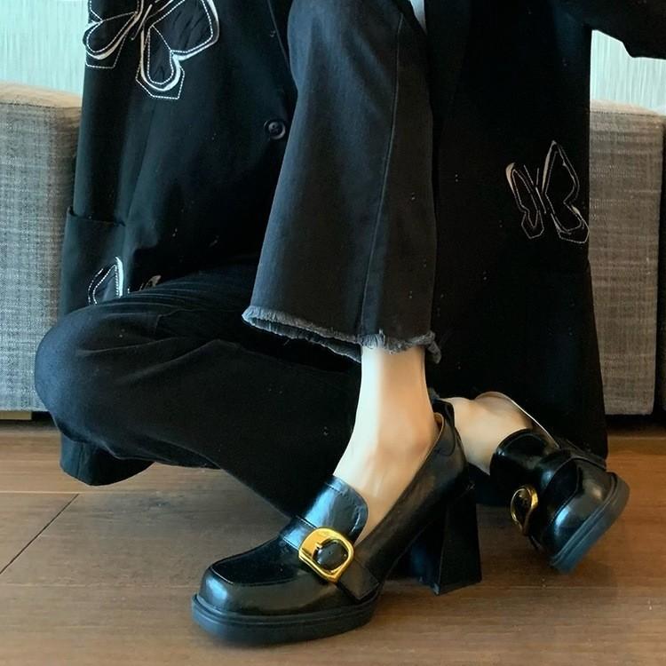 Retro square head thick heel one pedal loafers autumn 2025 new high-heeled small leather shoes women's British style shoes