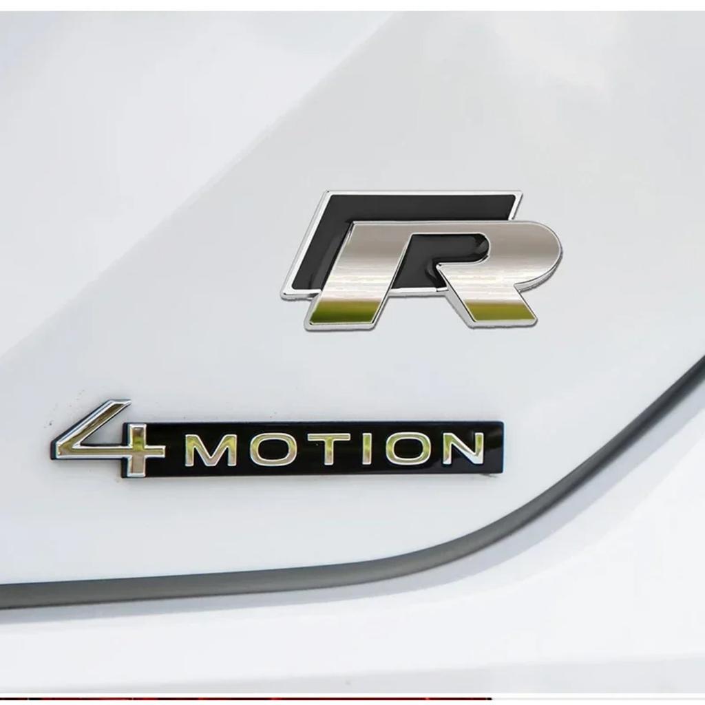 Autocollant Emblème Logo R RLine en Métal 3D Autocollant Emblème Coffre Arrière de Voiture Accessoires de Style Extérieur de Voiture de Haute Qualité