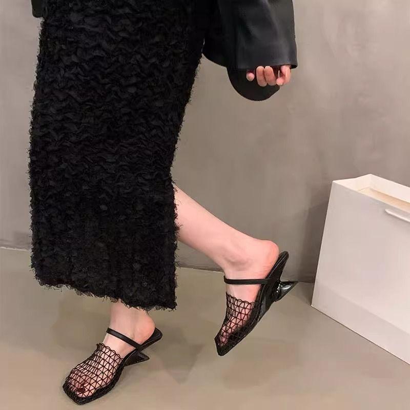 French Woven Mesh Hollow Bag Head Half Slippers Women's 2025 Spring and Summer New Versatile Special-shaped Slippers Women