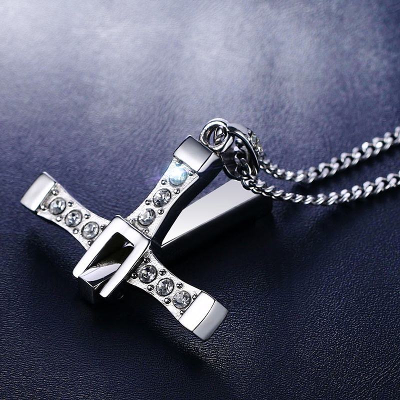Vnox Collana Ciondolo Croce in Acciaio Inossidabile 316l The Fast and the Furious 8 Alta Qualità per Buon Gusto Regalo Maschile