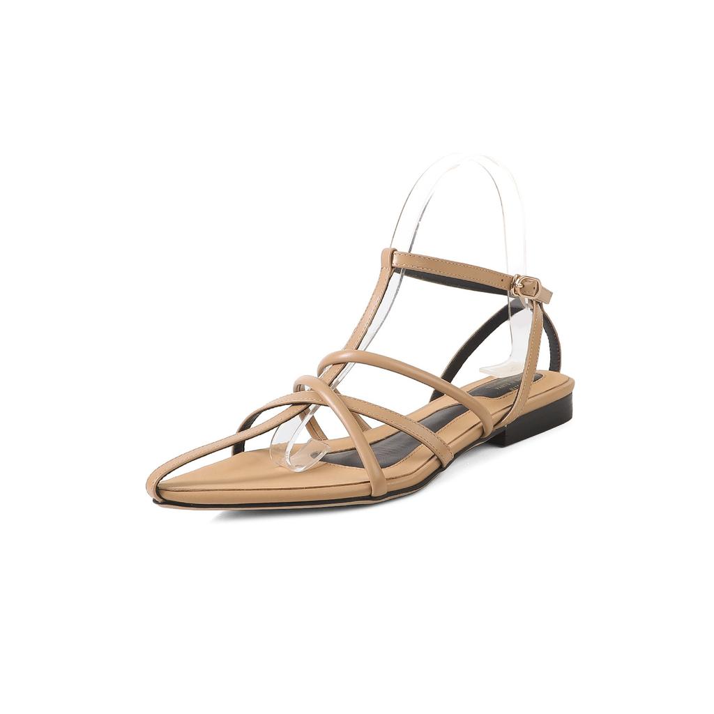 2025 summer new fashion versatile French temperament low heels pointed niche Internet celebrity vacation Roman sandals