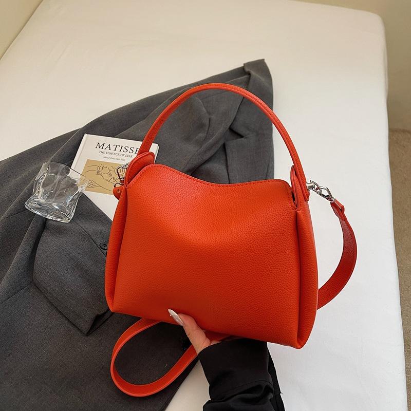 Popular bag women's new versatile simple messenger bag portable bucket bag