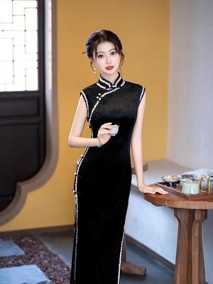 Linxiangman 2025 Czarny Aksamitny Bezrękawnikowy Qipao - Retro Długa Sukienka z Szanghaju o Ponadczasowej Elegancji