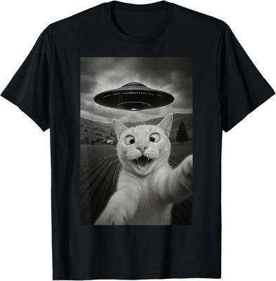 Funny Cat Selfie With Alien Ufo Graphic Gift Cool Unisex T-Shirt