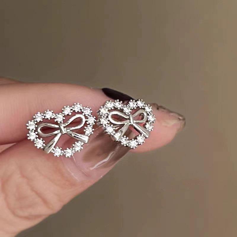 Zircon Metal Studs & Pearl Bow Earrings - High-End, Versatile Statement